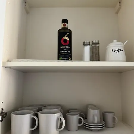 Piramide-ostiense Two Bedroom * Rome